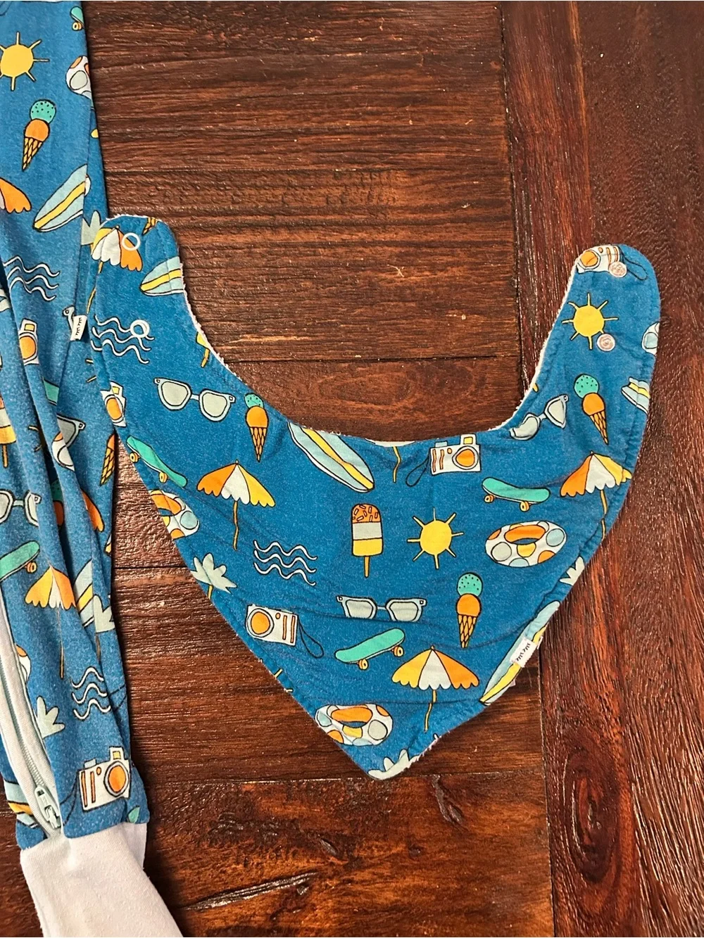 Little Sleepies Surf’s Up Bamboo Viscose Zippy- 12/18 months and Matching Bib